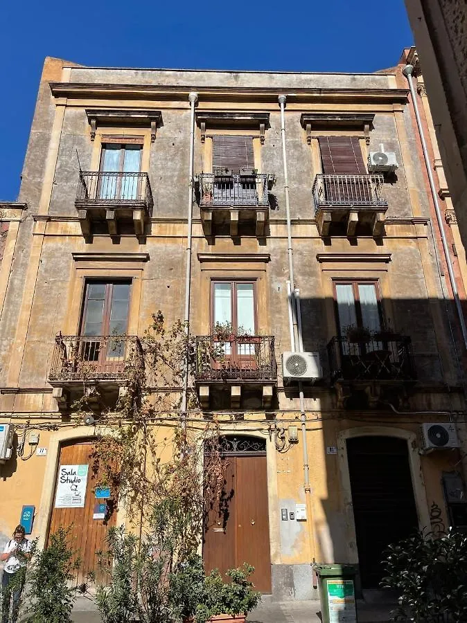 La Vite Suite Catania 0*,  Italy